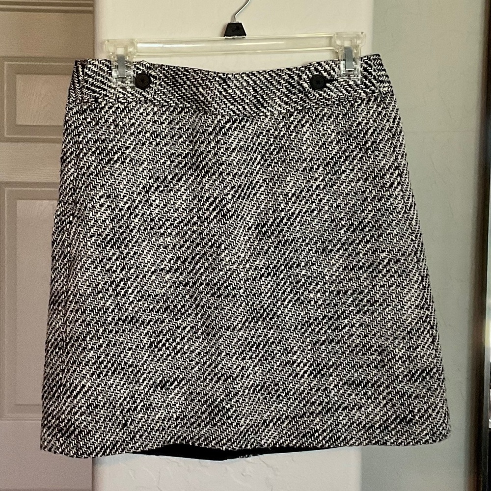 Loft skirt size 6